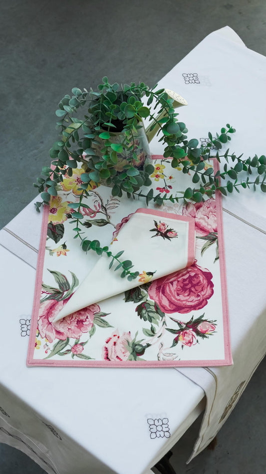 Aureum Rose Garden Mats and Napkins (set of 6)