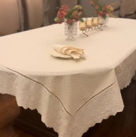 Classic Schiffli Table Cloth White